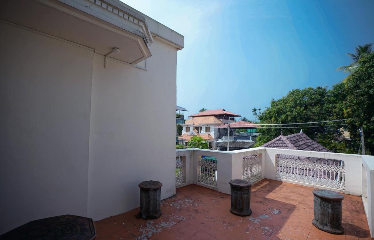 Adams Cottage Kochi ภายนอก รูปภาพ